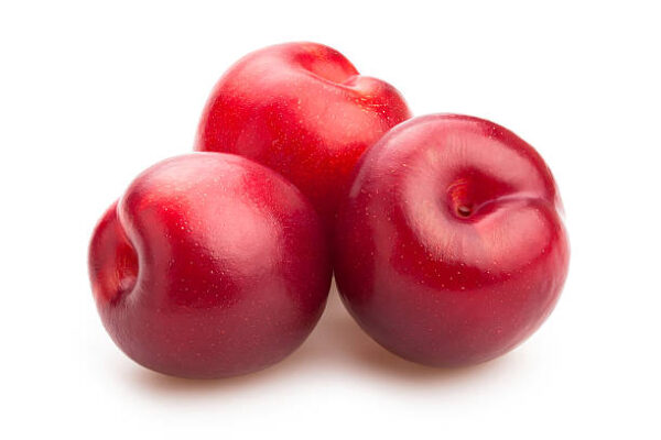 Red Plums 500 gm - Image 2